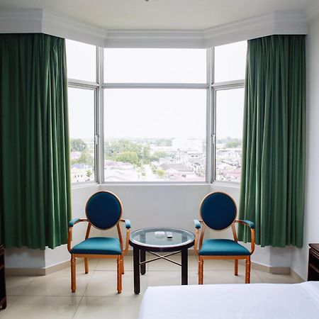 OYO 1236 Hotel Green Park Temerloh Buitenkant foto