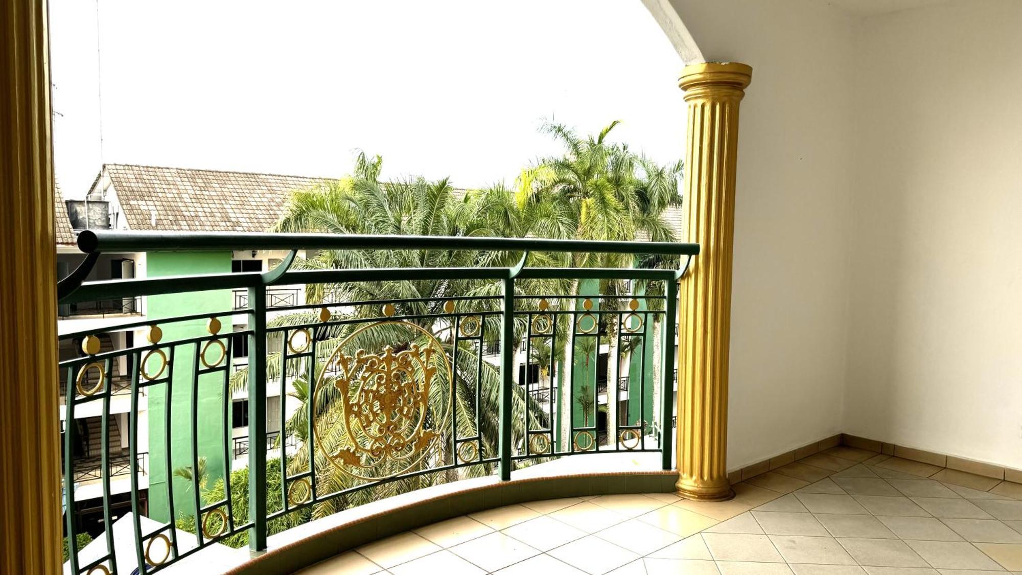 OYO 1236 Hotel Green Park Temerloh Buitenkant foto