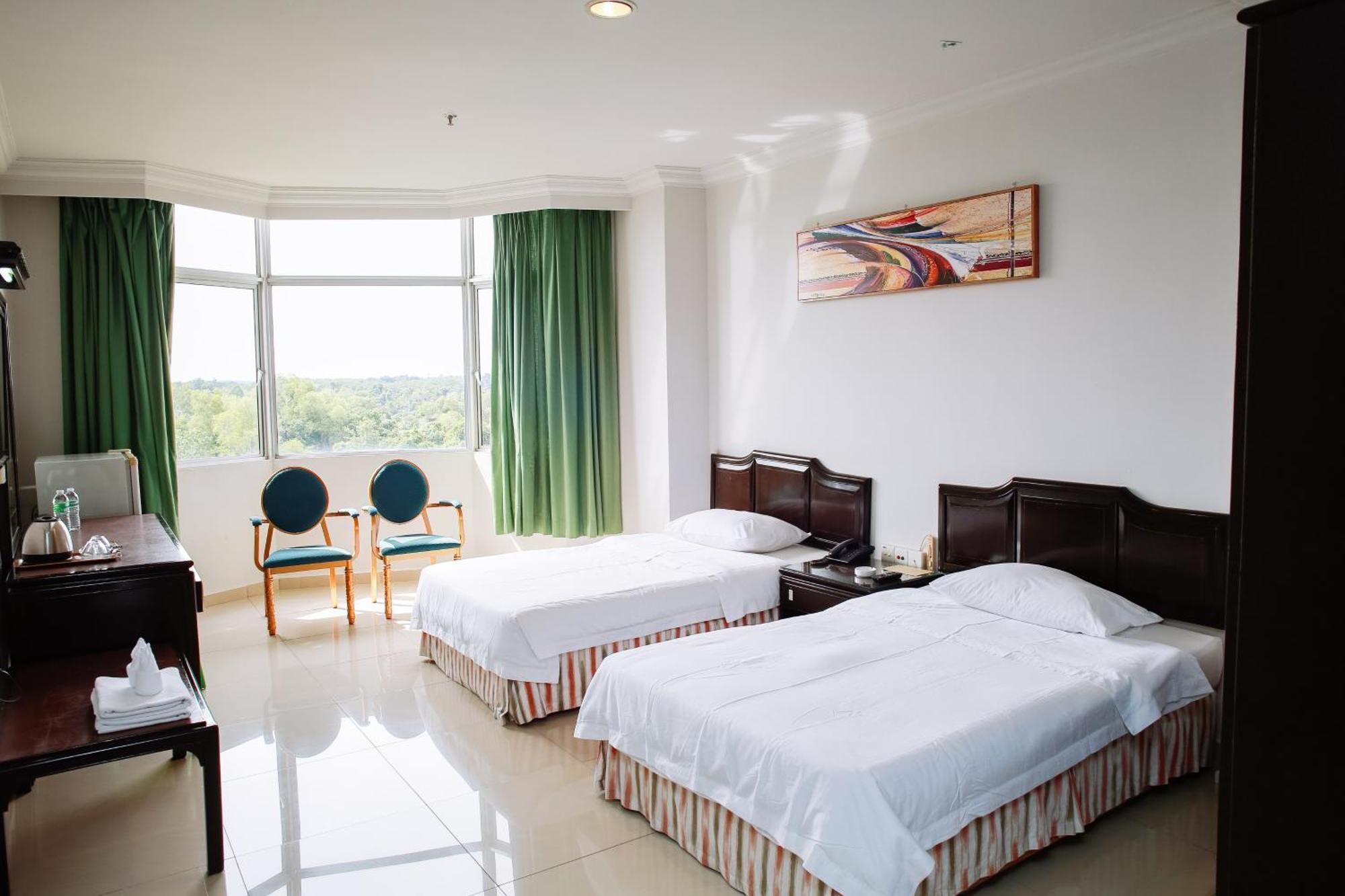 OYO 1236 Hotel Green Park Temerloh Buitenkant foto