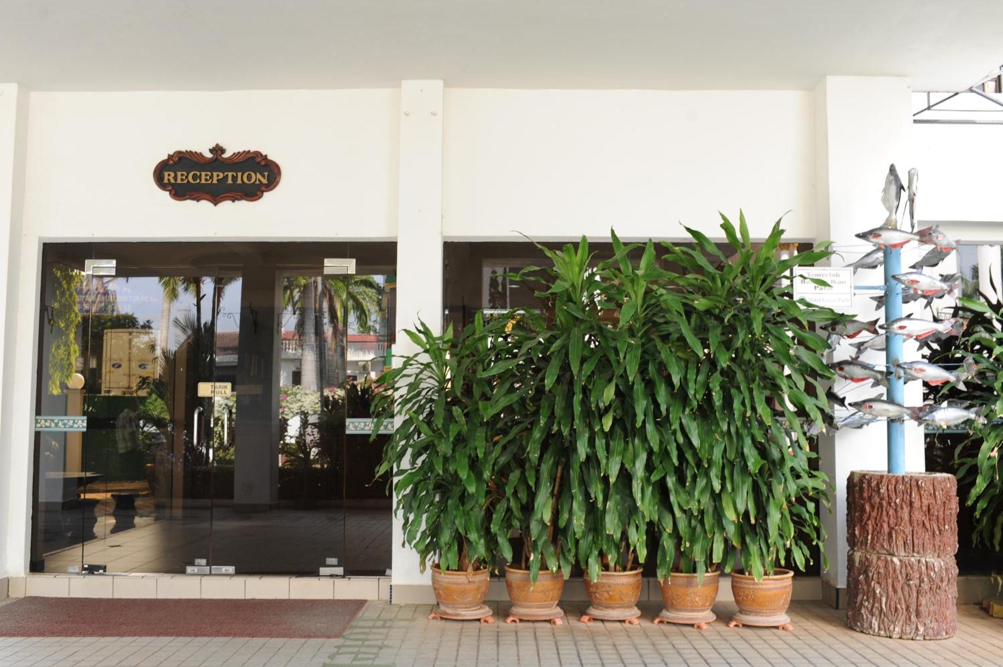 OYO 1236 Hotel Green Park Temerloh Buitenkant foto