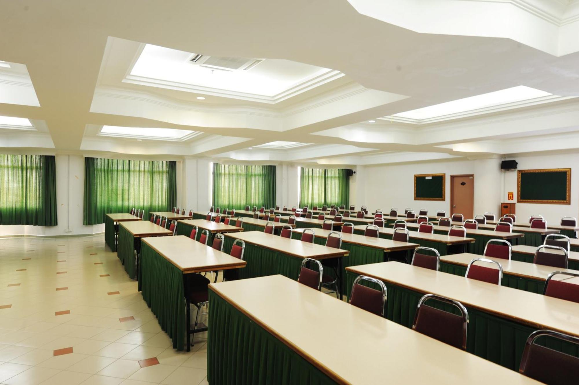 OYO 1236 Hotel Green Park Temerloh Buitenkant foto
