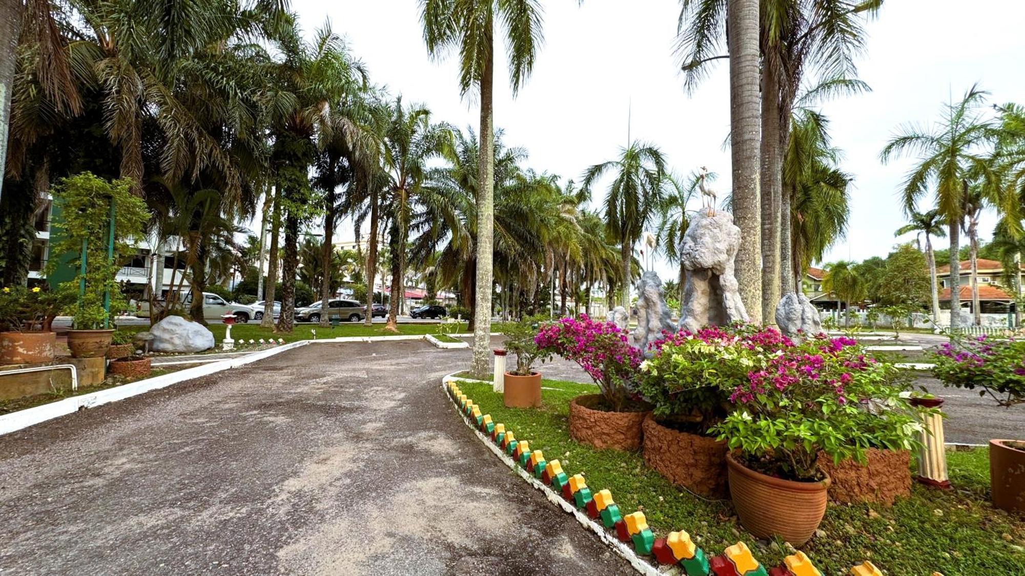 OYO 1236 Hotel Green Park Temerloh Buitenkant foto